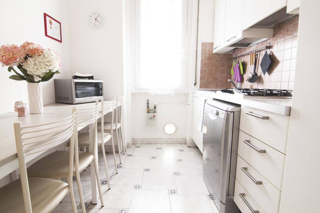 Апартаменти Alessia'S Flat - Breno 1 Мілан Екстер'єр фото